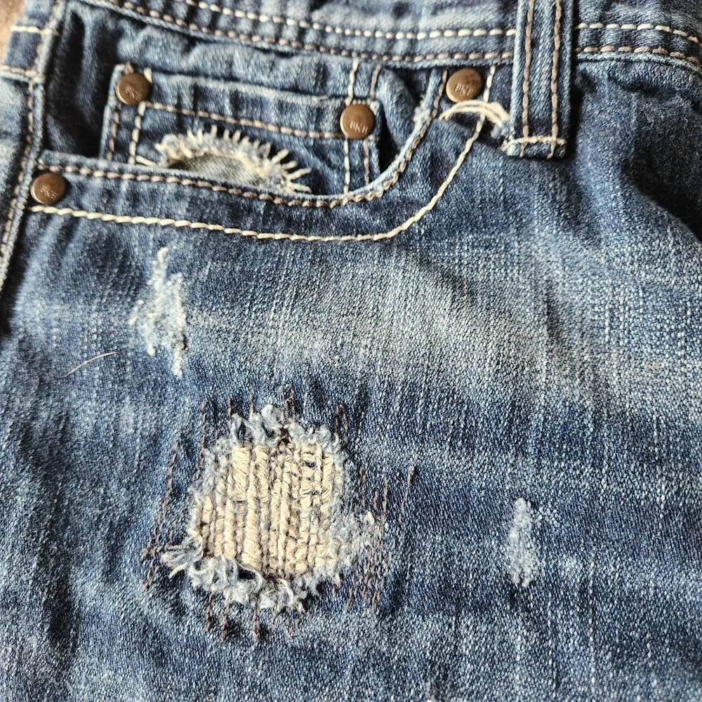 BKE Sloan Shorts Womens 28 Blue Denim Dark Wash Mid Rise Distressed Embellished - Picture 8 of 10